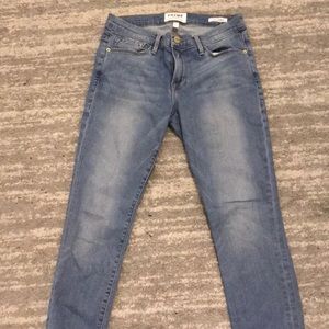 Frame skinny jeans size 27. Light wash.
